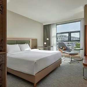 Courtyard By Marriott Center Szálloda