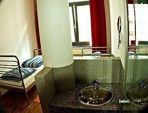 Heart Of Gold Hostel ברלין 3*,